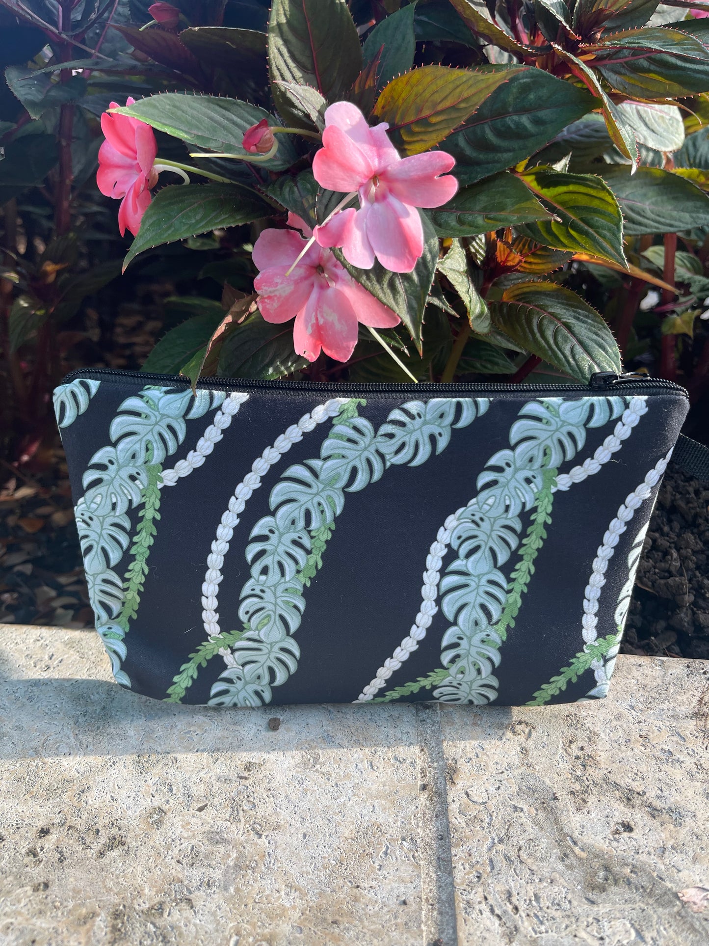 Monstera/Pikake Pouch
