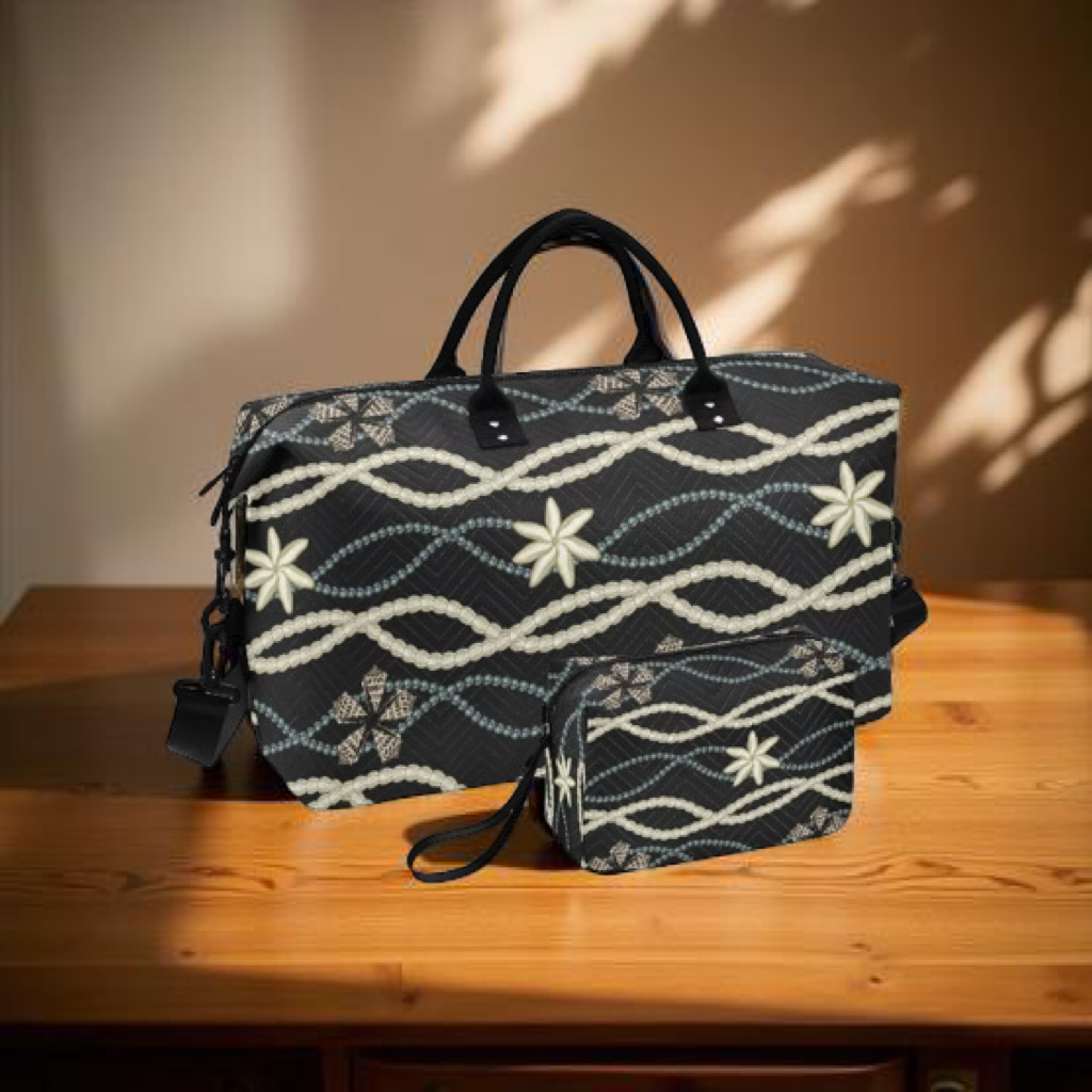 Shells/Pearls Travel Duffle Set