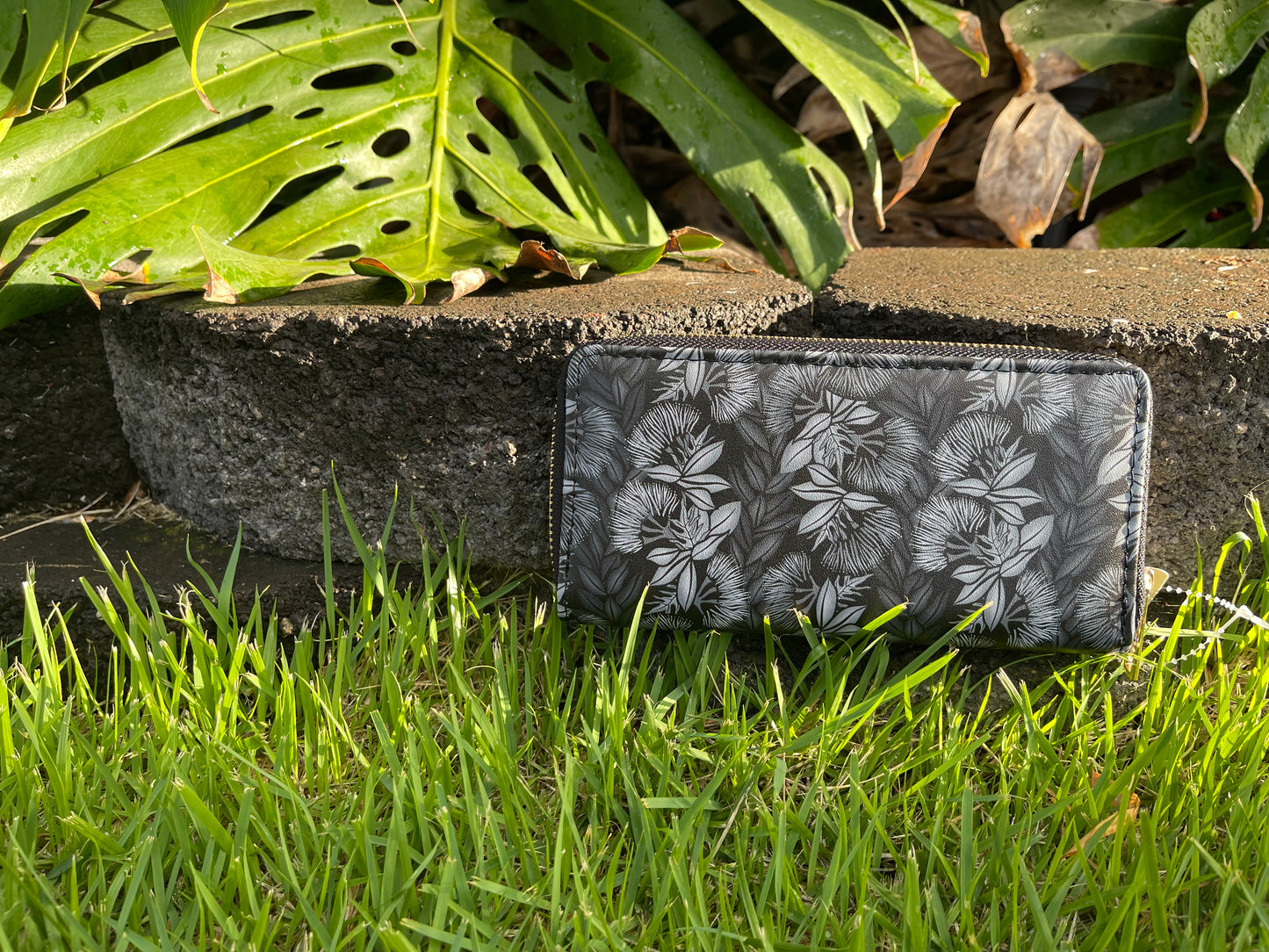 Black/Gray Ohia Wallet