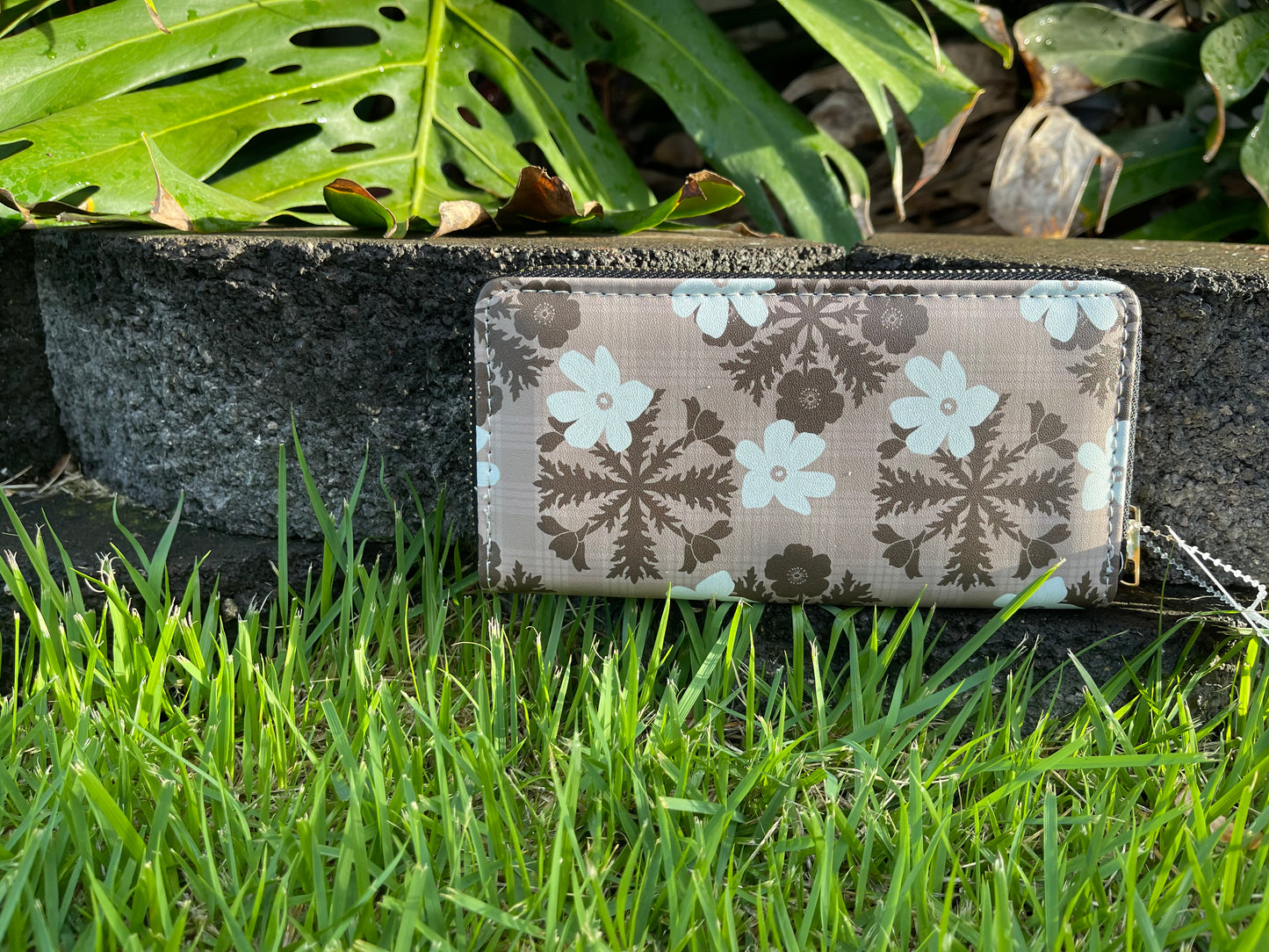 Flower Quilt Wallet