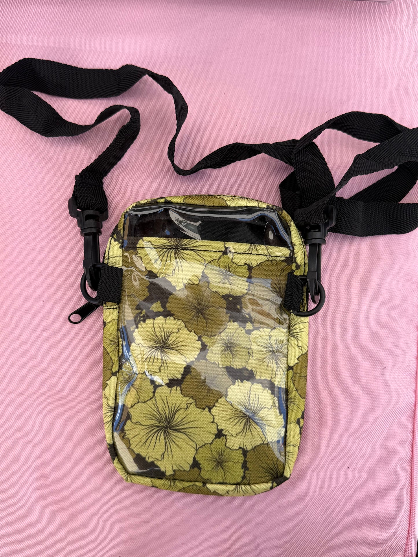 Green Hawiian Flower Phone Bag
