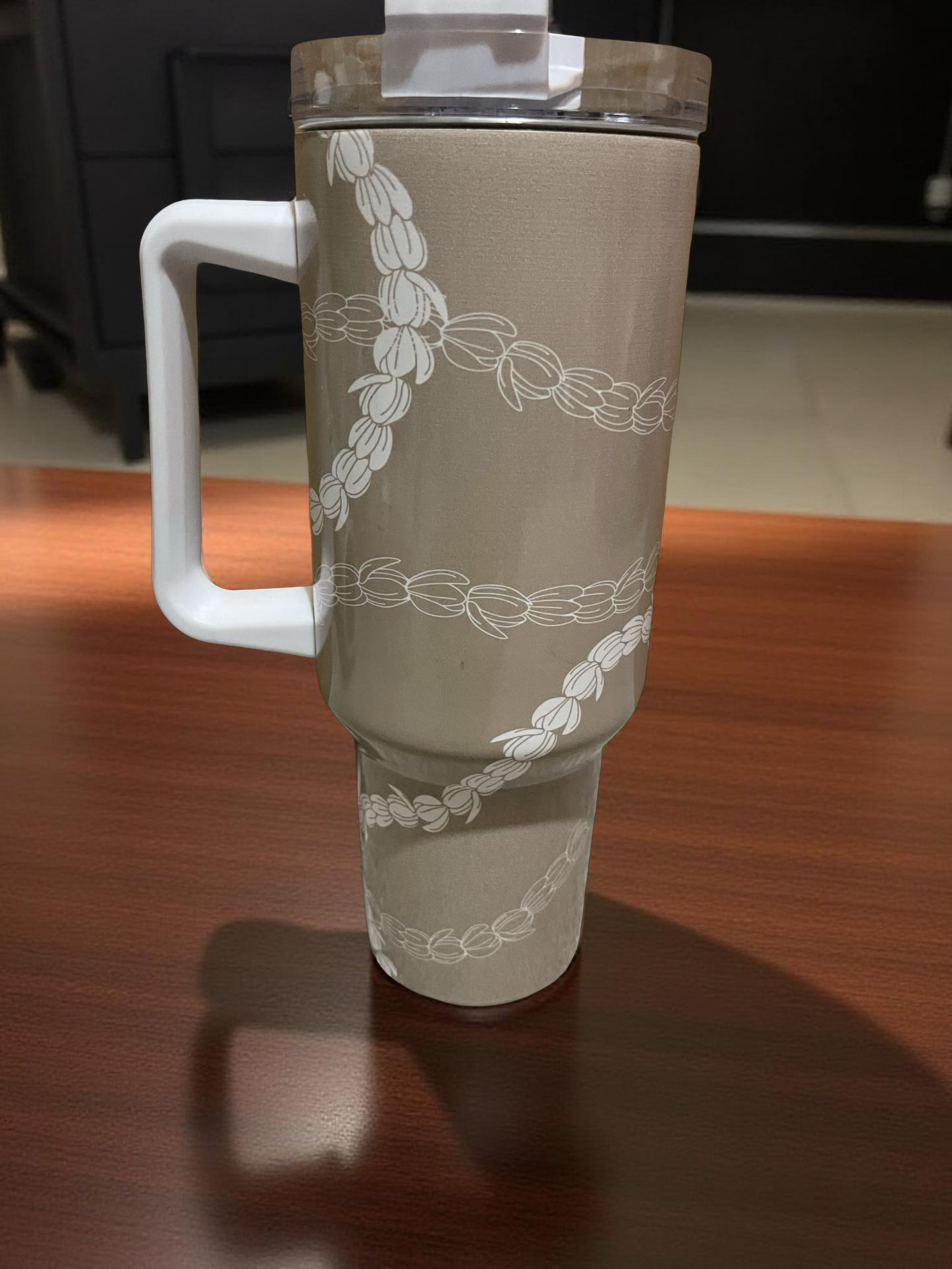 Tan Pikake 40oz Tumbler