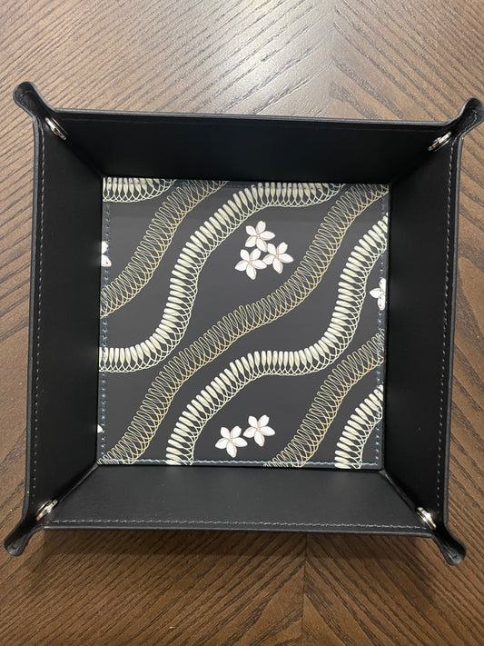 Ginger Lei Everything Tray