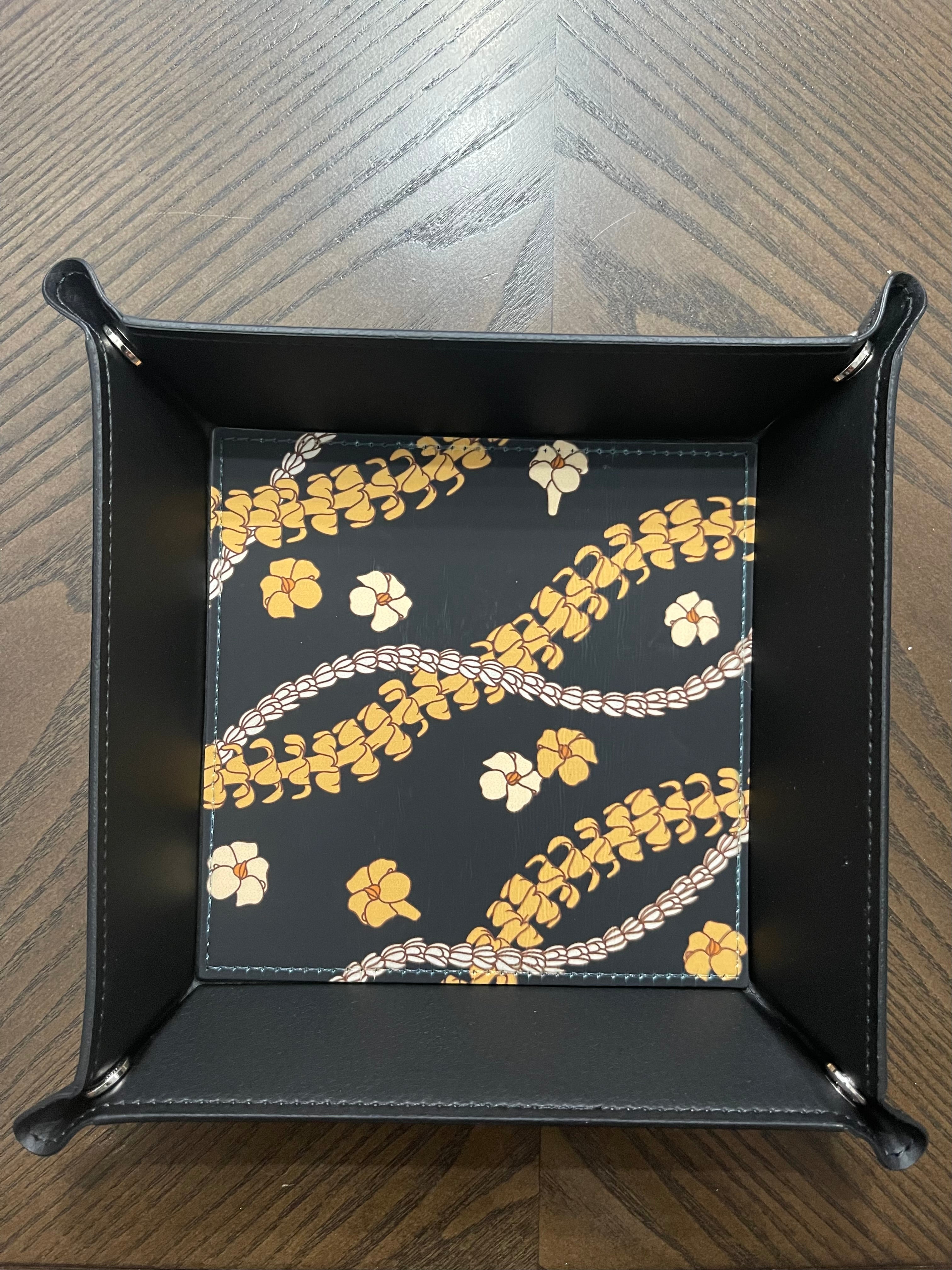 Pikake/ Puakenikeni Everything Tray