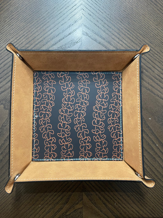 Black/Tan Puakenikeni Everything Tray