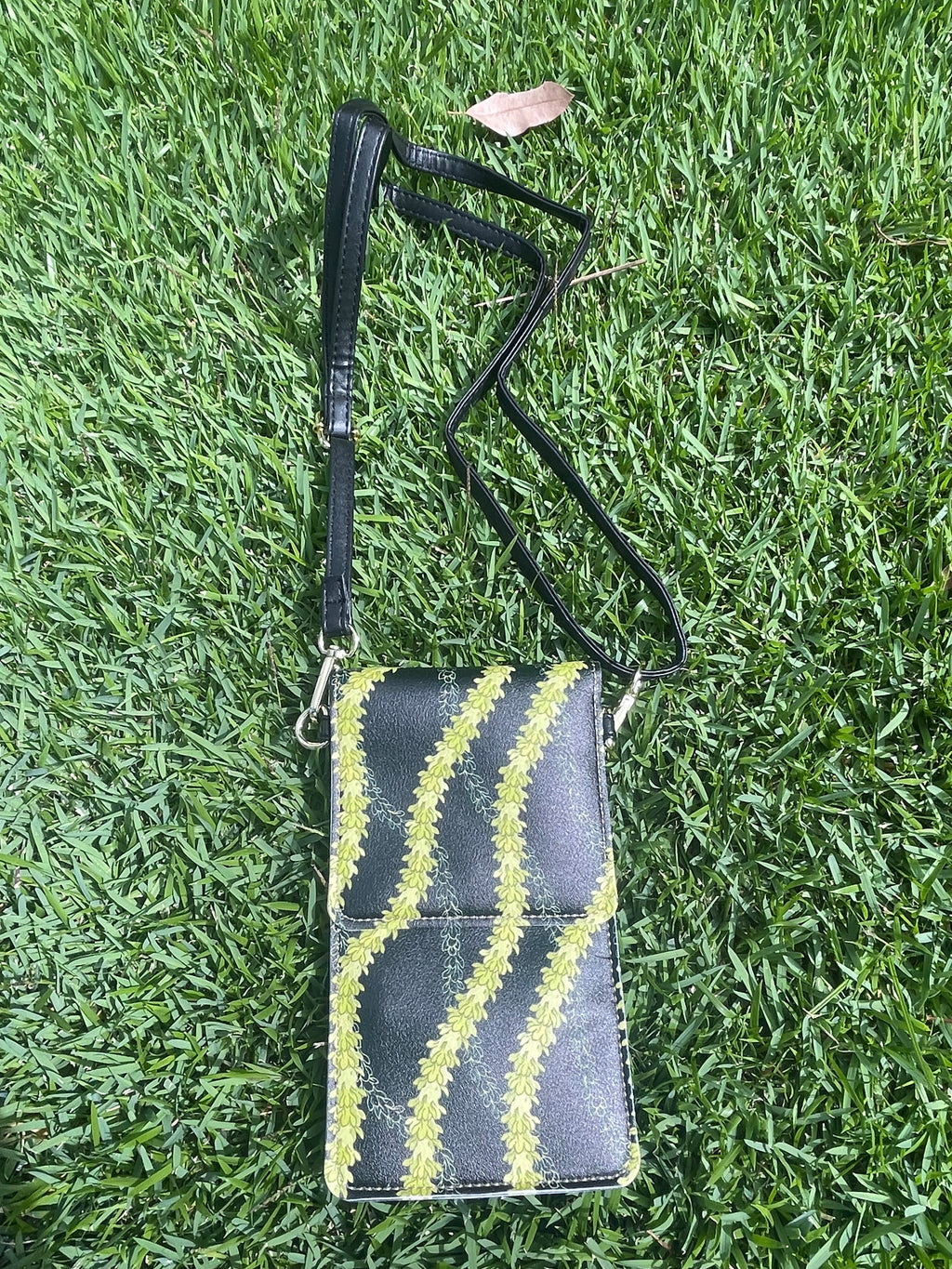 Pakalana Phone Bag