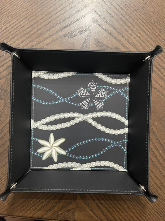 Shell Mix Everything Tray