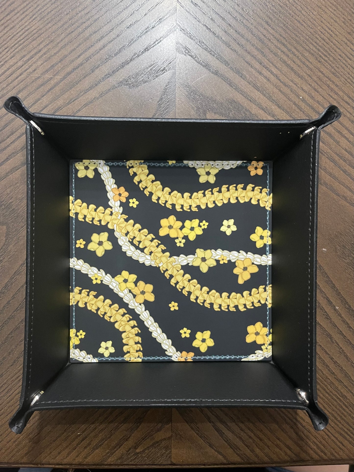 Puakenikeni Pikake Everything Tray