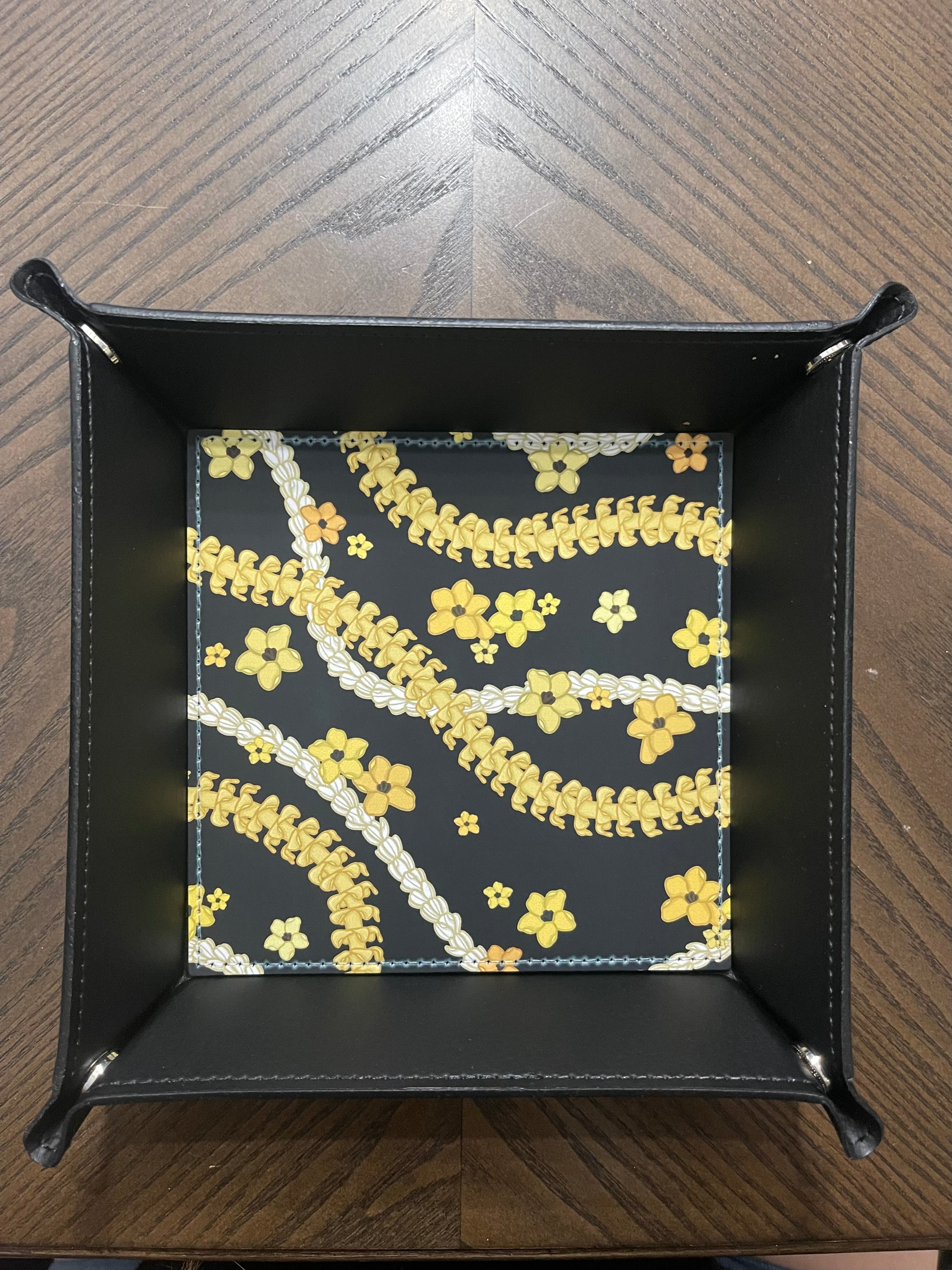 Puakenikeni Pikake Everything Tray