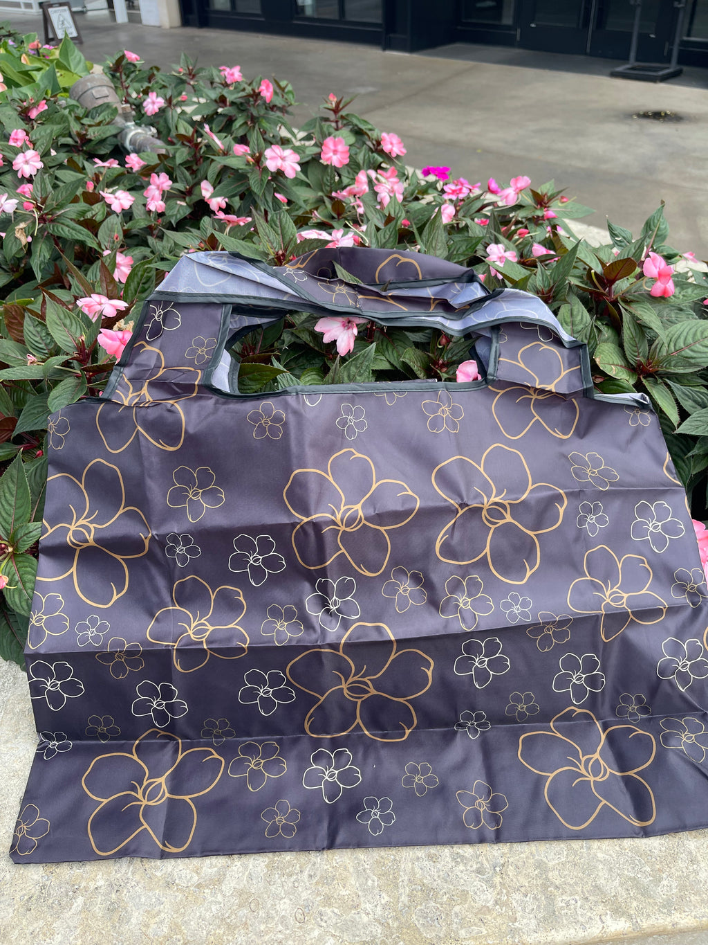 Outline Puakenikeni Reusable Bag