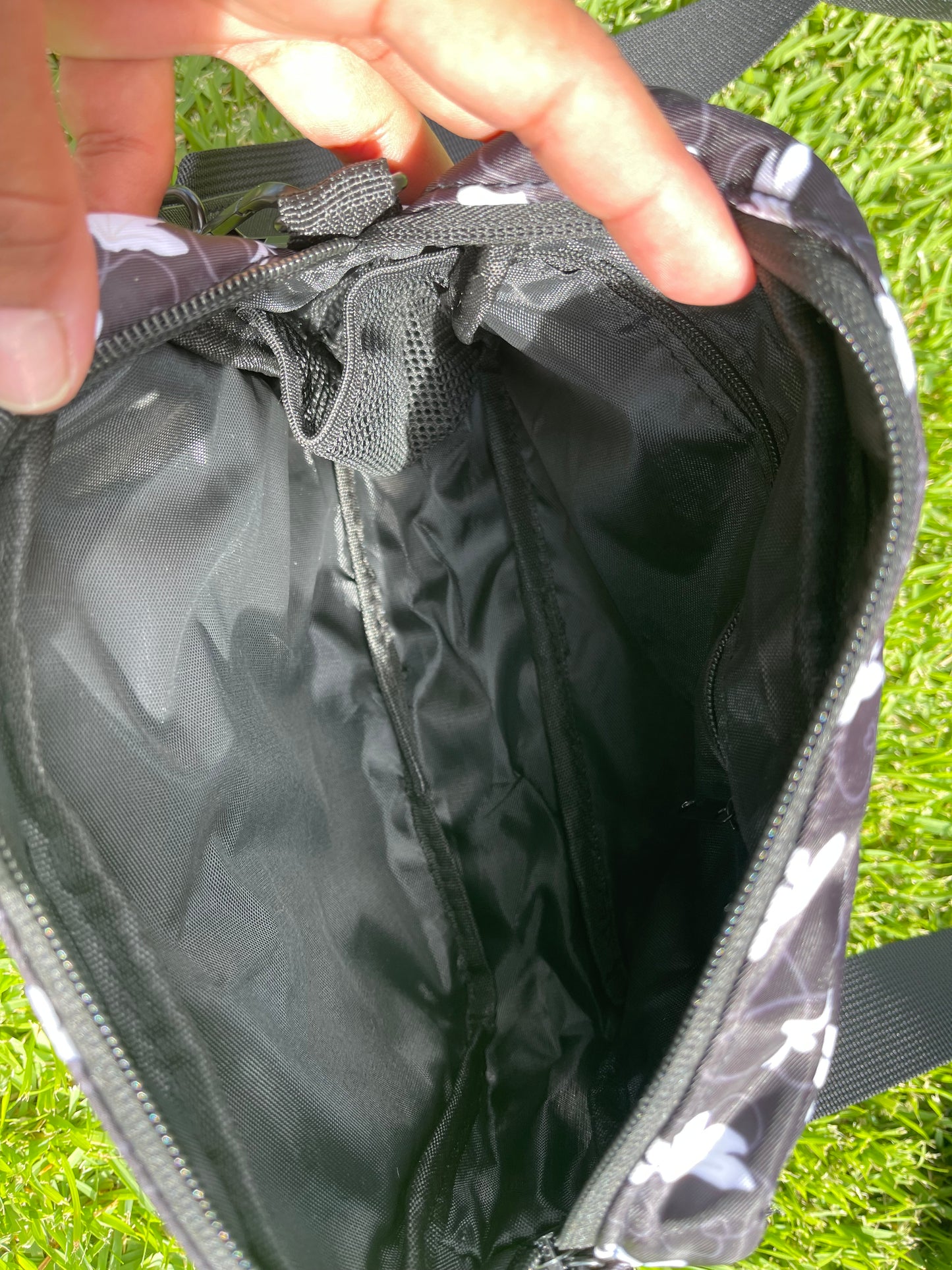 Naupaka Paw Print Dog Walking Bag