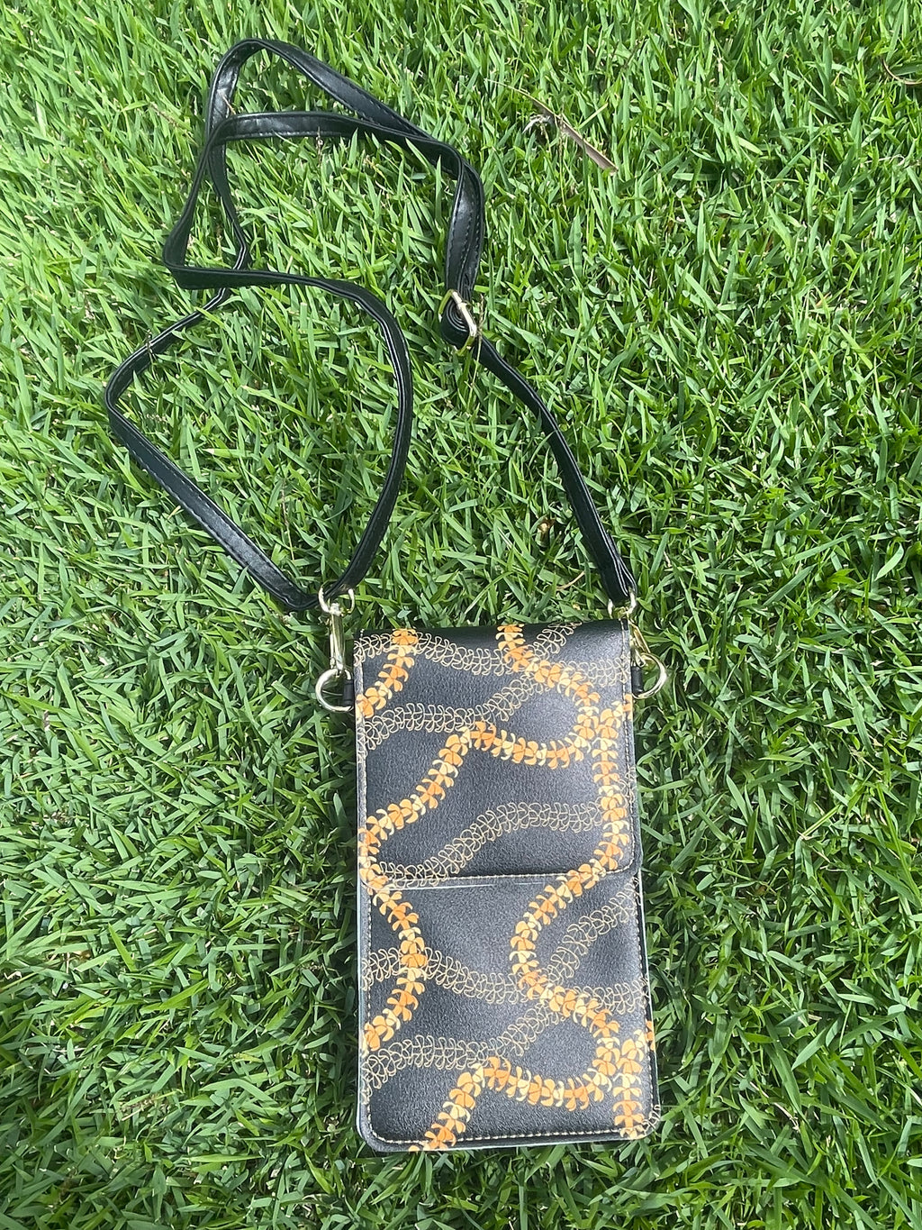 Puakenikeni Phone Bag