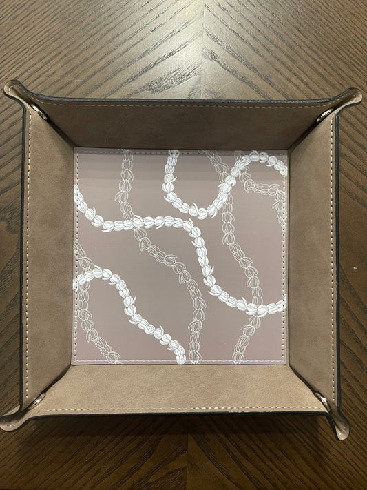 Tan Pikake Everything Tray