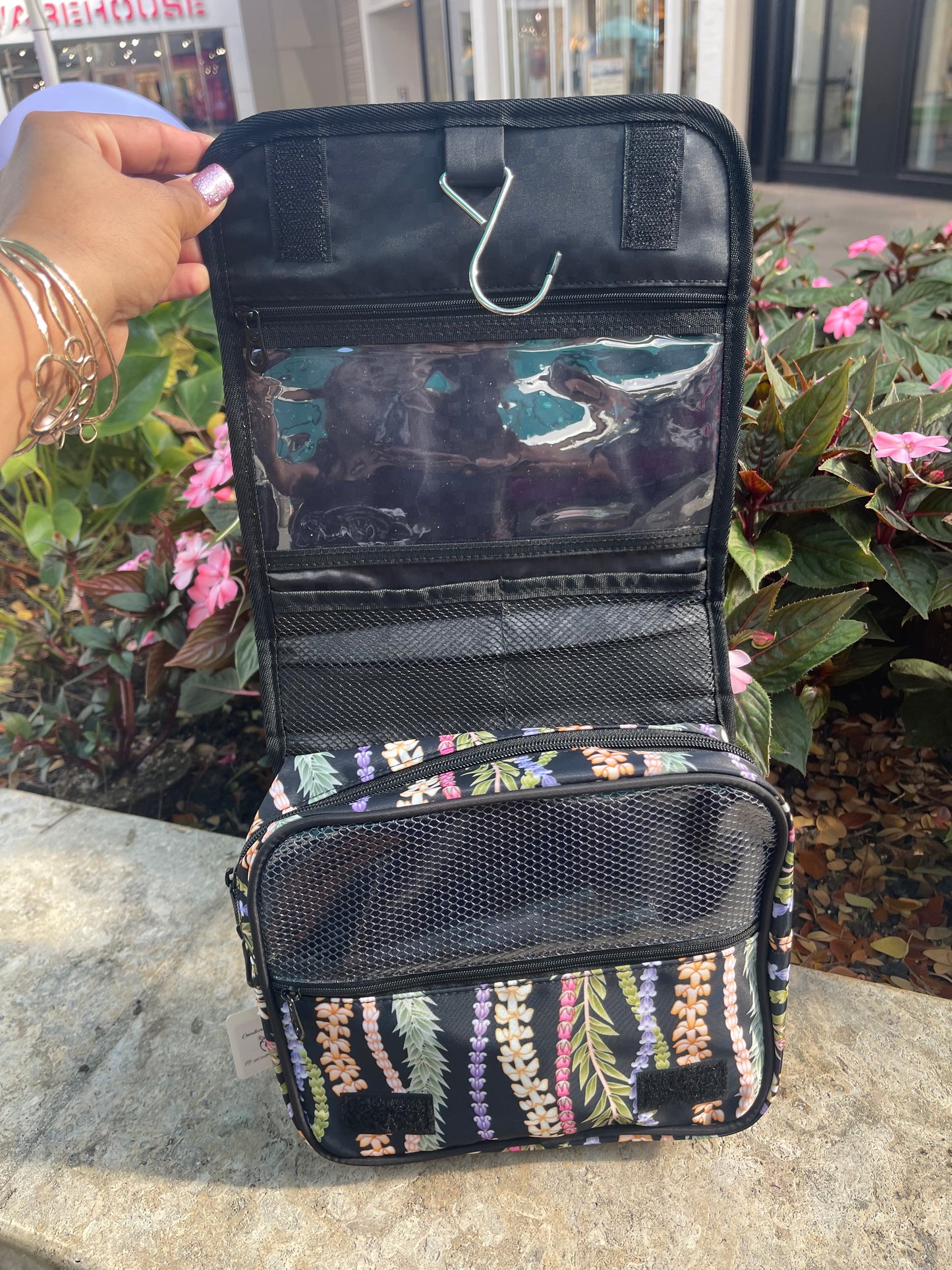 Colorful Lei Folding Hanging Organizer