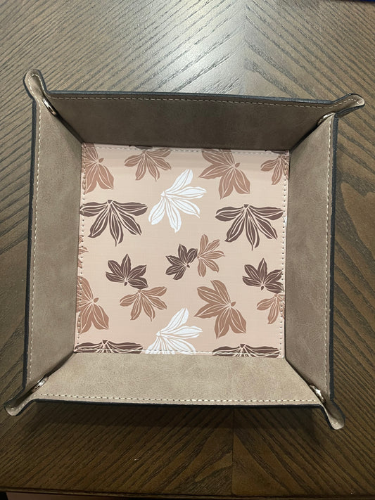 Tan Naupaka Everything Tray