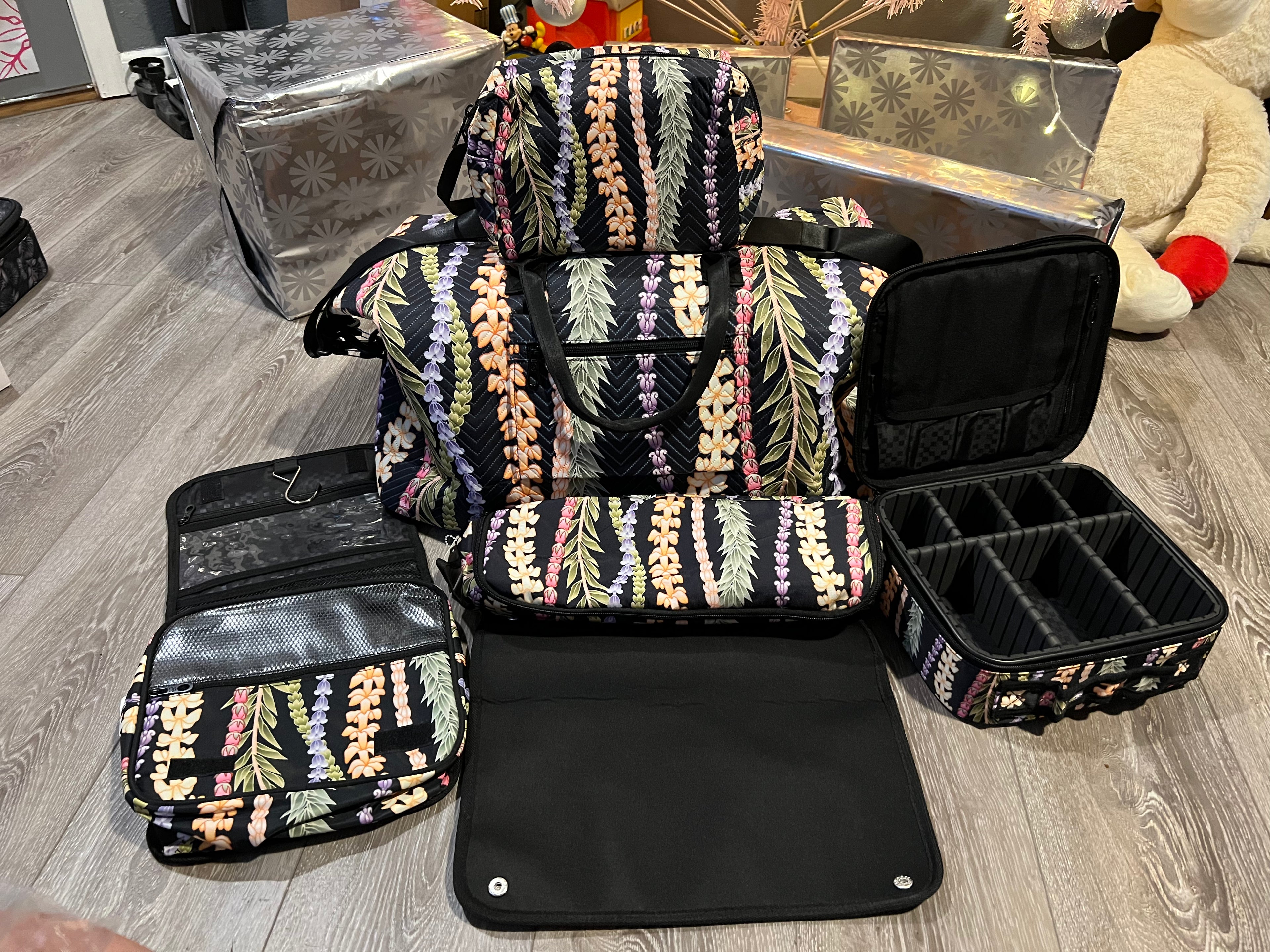 Colorful Lei Travel Bundle