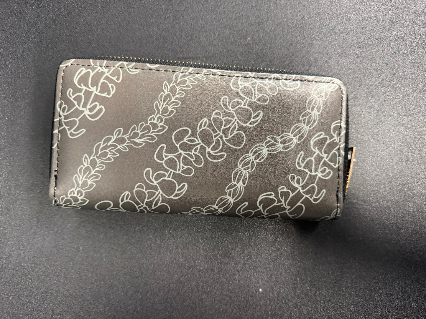 Gray Lei wallet