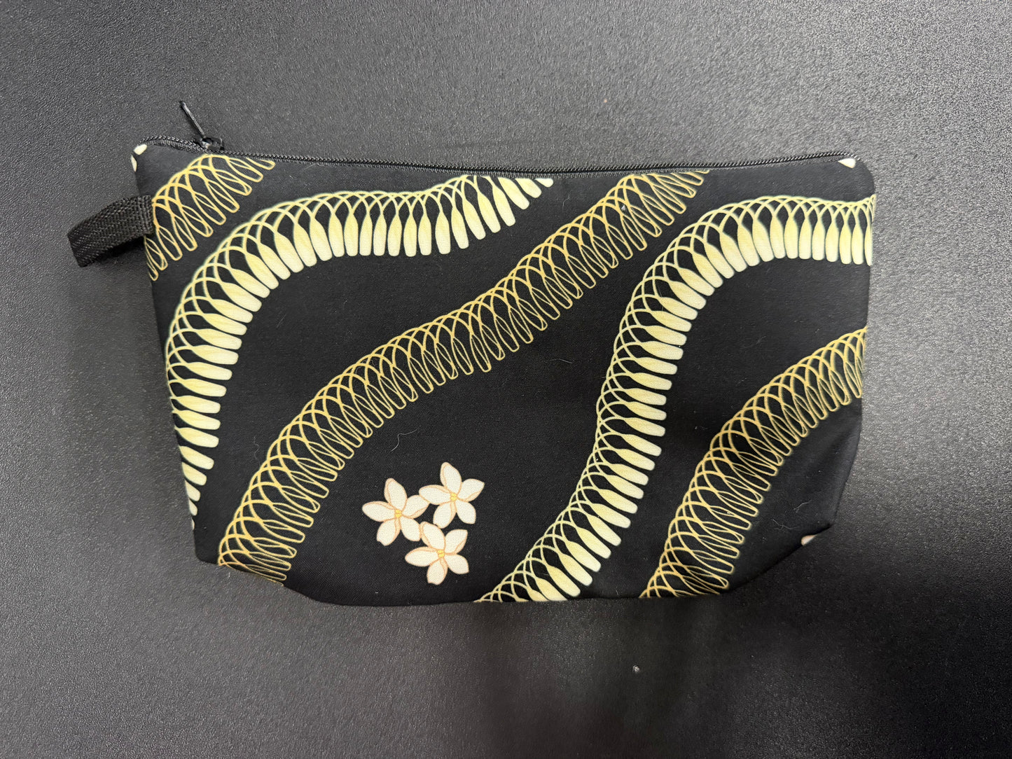 Ginger Lei Pouch