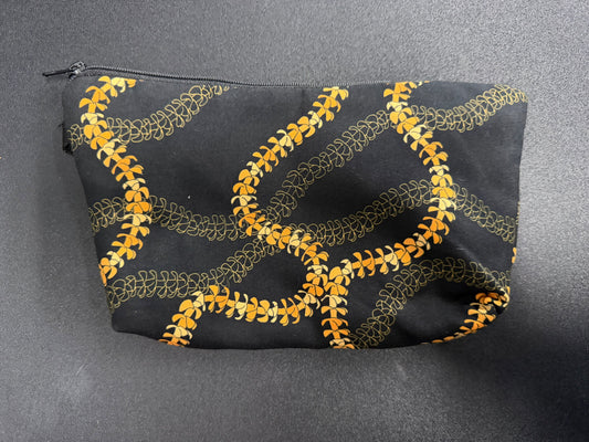 Puakenikeni Pouch