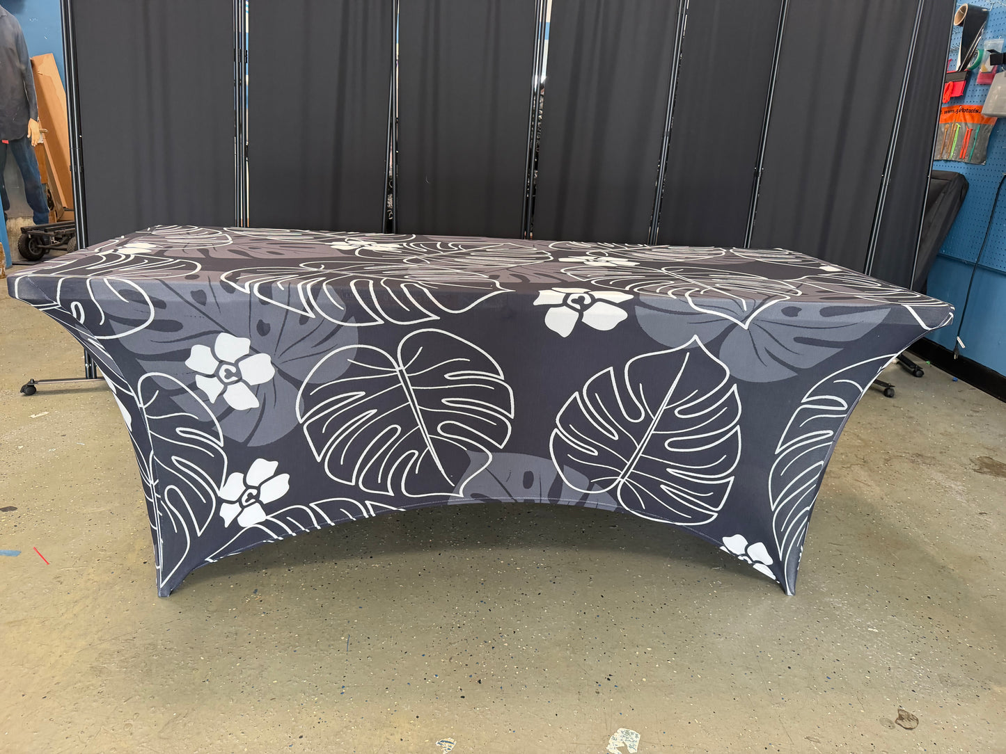 Monstera Full Fittted Table Cover